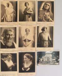 Konvolut von 9 schwarz/ weiß Fotos &quot;Bayreuther Festspiele&quot;, dabei Hans Sachs, Winifred Wagner, Parisfal u.a., jeweils dat. 18.8.33 und 19.8.33 und eine Postkarte &quot;Villa Wahnfried&quot;, je 14,5x10,5 cm