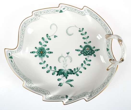 Meissen-Blattschale, Indisch grün mit Goldpunkten und Goldrand, Asthenkel, L. 23 cm - photo 1