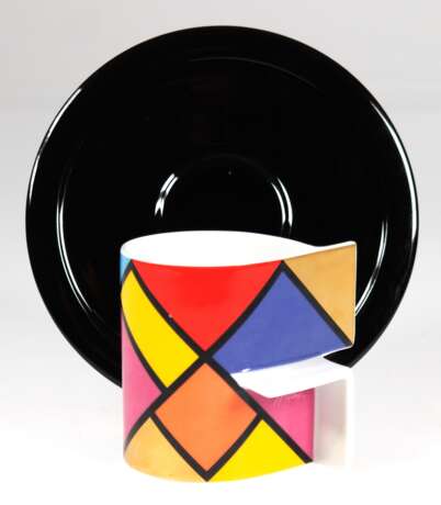 Rosenthal-Künstlertasse mit UT, Nr. 26, von Jan van der Vaart, signiert - photo 1