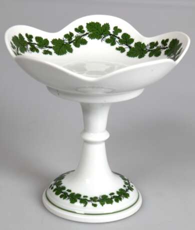 Meissen-Aufsatzschale, Weinlaub, 1. Wahl, H. 14 cm, Dm. 14,5 cm - photo 1