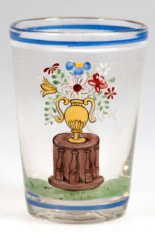 Barock-Glas, konische Wandung mit polychromer Emailmalerei und Sinnspruch, Abriß, H. 9 cm - фото 1