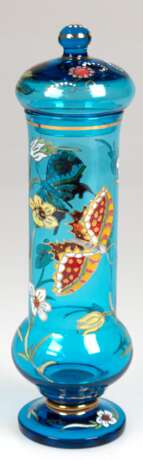 Deckelvase, blau mit polychromer Emailmalerei und Goldstaffage, Darstellung von Blumen und Schmetterlingen, Jose Royo, signiert , H. 25,5 cm - photo 1