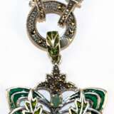 Fuchsschwanzkette mit Wechselclip, 925er Silber, mit Karabinerverschluß, L. ca. 46 cm, ca.13 g, Anhänger im Jugendstil, 925er Silber, Email, Smaragde, Markasit, Maße mit Öse ca. 4,9 x 3,2 cm - фото 1