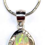 Kette und Anhänger mit echtem Opal und weißen Zirkonia, Maße mit Öse ca. 1,9 x 1,1 cm, Kettenlänge ca. 40 cm - Foto 1