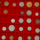 4 KABE Tableaus mit diversen Münzen, dabei Silber und - фото 3