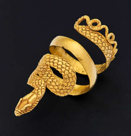 A ROMAN GOLD SNAKE RING - photo 1 A ROMAN GOLD SNAKE RING - photo 1