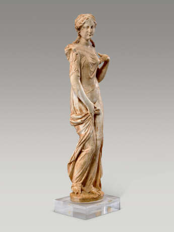 A ROMAN MARBLE VENUS - фото 2 A ROMAN MARBLE VENUS - фото 2