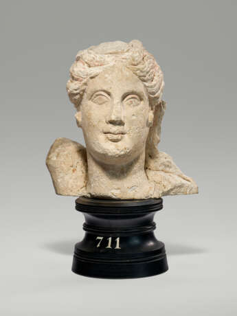 A CYPRIOT LIMESTONE HEAD OF ARTEMIS - photo 1