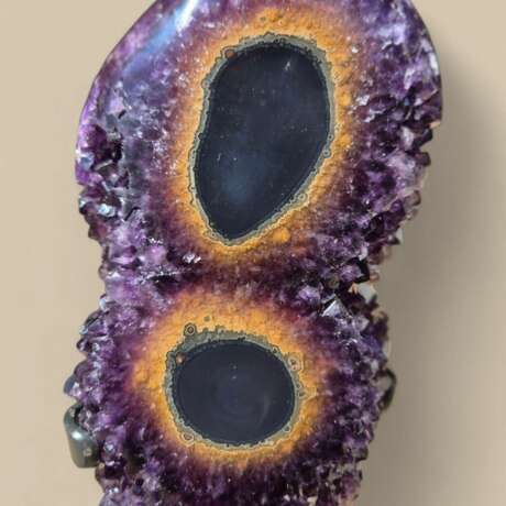 Large Natural Amethyst Stalactite Flower – Grade A Uruguay Amethyst 20th century - photo 2 Large Natural Amethyst Stalactite Flower – Grade A Uruguay Amethyst 20th century - photo 2