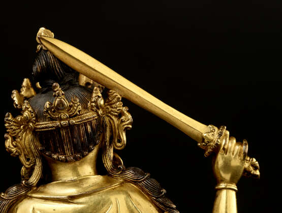 A GILT COPPER ALLOY FIGURE OF MANJUSHRI - photo 5