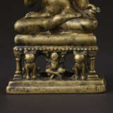 A SILVER INLAID BRASS FIGURE OF BUDDHA - photo 6