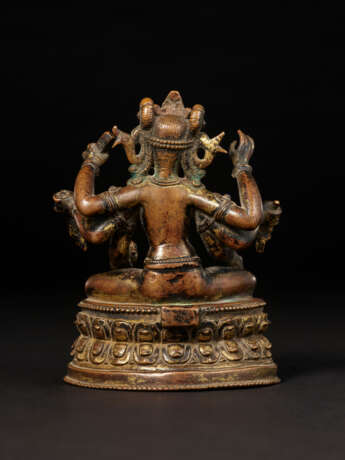 A GILT COPPER ALLOY FIGURE OF VASUDHARA - photo 6