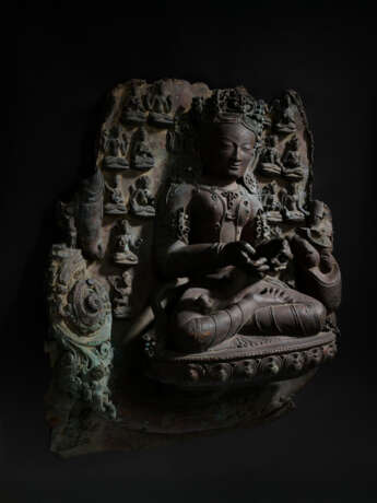 A COPPER ALLOY PANEL OF BHUMIDEVI DRIDHA - Foto 2