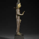 A COPPER ALLOY FIGURE OF MAITREYA - photo 3