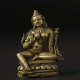 A SILVER AND COPPER INLAID BRASS FIGURE OF TARA - photo 4