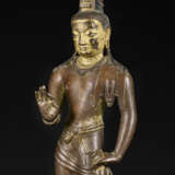 A COPPER ALLOY FIGURE OF MAITREYA - photo 4