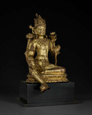 A GILT COPPER ALLOY FIGURE OF MANJUSHRI - photo 3