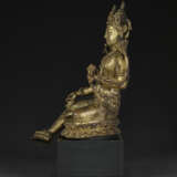 A GILT COPPER ALLOY FIGURE OF MANJUSHRI - photo 4
