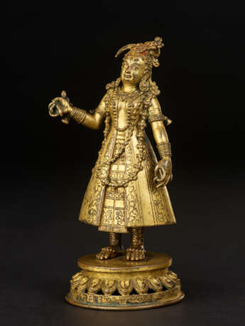 A GILT COPPER FIGURE OF KRISHNAVATI - photo 1