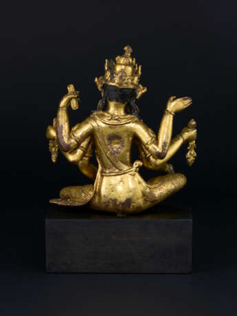 A GILT-COPPER ALLOY FIGURE OF VASUDHARA - photo 4