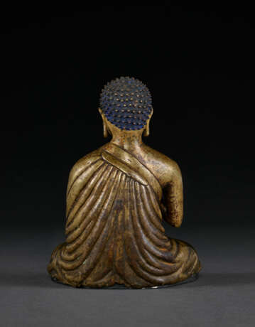 A SILVER INLAID BRASS FIGURE OF A YOGI MASTER, MOST LIKELY PADAMPA SANGYE - photo 5