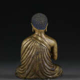 A SILVER INLAID BRASS FIGURE OF A YOGI MASTER, MOST LIKELY PADAMPA SANGYE - photo 5