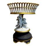 Paris Porcelain centerpiece with putti 19th Century Porcelaine 19th century - photo 7