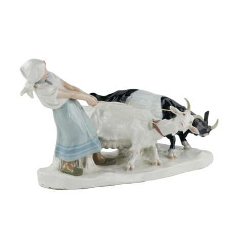 Porcelain composition Shepherdess with goats. Pilz Otto. Meissen. 1850-1924. Porcelain Hand Painted Art Nouveau Early 20th century - photo 5