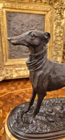 19th Century Statue of a Greyhound in Bronze in the Style of Pierre-Jules M&ecirc;ne Bronze 19th century - photo 3