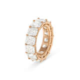 DIAMOND ETERNITY BAND RING - photo 1