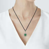 ANTIQUE EMERALD AND DIAMOND PENDANT - photo 2