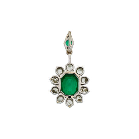 ANTIQUE EMERALD AND DIAMOND PENDANT - photo 4 ANTIQUE EMERALD AND DIAMOND PENDANT - photo 4