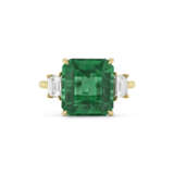 VALENTIN MAGRO EMERALD AND DIAMOND RING - photo 4