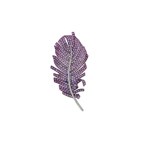 CARNET PAIR OF COLORED SAPPHIRE AND DIAMOND ‘PRECIOUS PLUME’ FEATHER BROOCHES - photo 5
