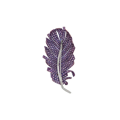 CARNET PAIR OF COLORED SAPPHIRE AND DIAMOND ‘PRECIOUS PLUME’ FEATHER BROOCHES - photo 6