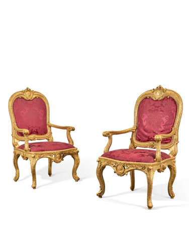 PAIRE DE FAUTEUILS À CHASSIS D'ÉPOQUE NÉOCLASSIQUE - photo 1 PAIRE DE FAUTEUILS À CHASSIS D'ÉPOQUE NÉOCLASSIQUE - photo 1