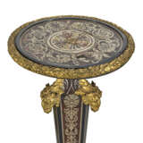 PAIRE DE PORTE-TORCHÈRES DE LA FIN DE L'ÉPOQUE LOUIS XVI - Foto 4