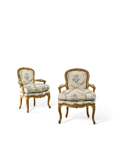 PAIRE DE FAUTEUILS EN CABRIOLET D'ÉPOQUE LOUIS XV - Foto 2 PAIRE DE FAUTEUILS EN CABRIOLET D'ÉPOQUE LOUIS XV - Foto 2