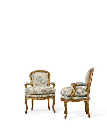 PAIRE DE FAUTEUILS EN CABRIOLET D'ÉPOQUE LOUIS XV - Foto 3 PAIRE DE FAUTEUILS EN CABRIOLET D'ÉPOQUE LOUIS XV - Foto 3