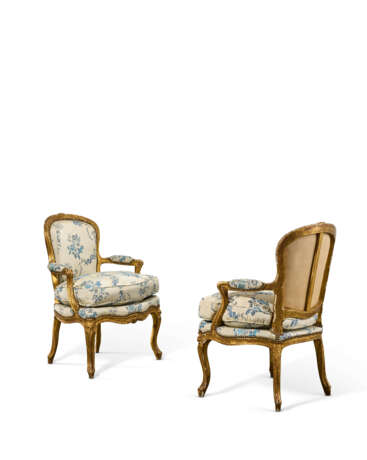 PAIRE DE FAUTEUILS EN CABRIOLET D'ÉPOQUE LOUIS XV - Foto 4 PAIRE DE FAUTEUILS EN CABRIOLET D'ÉPOQUE LOUIS XV - Foto 4