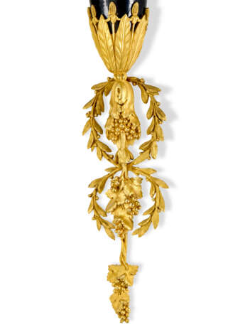 PAIRE D'APPLIQUES D'ÉPOQUE RESTAURATION - photo 3