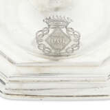 PAIRE DE FLAMBEAUX EN ARGENT D'ÉPOQUE LOUIS XIV - Foto 3