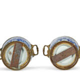 PAIRE DE CACHE-POTS DE STYLE RÉGENCE - Foto 5