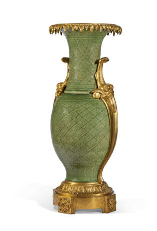 VASE DE STYLE LOUIS XVI - Foto 3 VASE DE STYLE LOUIS XVI - Foto 3