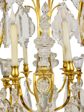 LUSTRE DE STYLE LOUIS XV - photo 2