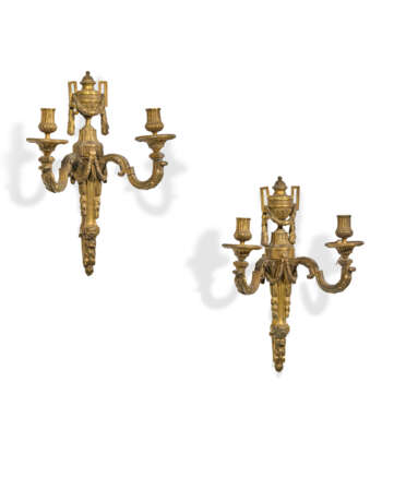 PAIRE D'APPLIQUES D'ÉPOQUE LOUIS XVI - фото 2 PAIRE D'APPLIQUES D'ÉPOQUE LOUIS XVI - фото 2