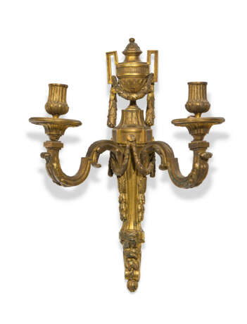 PAIRE D'APPLIQUES D'ÉPOQUE LOUIS XVI - фото 3 PAIRE D'APPLIQUES D'ÉPOQUE LOUIS XVI - фото 3