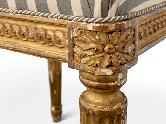 PAIRE DE TABOURETS D'ÉPOQUE LOUIS XVI - Foto 4