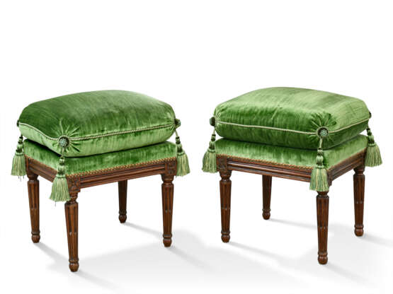 PAIRE DE TABOURETS D'ÉPOQUE LOUIS XVI - Foto 2 PAIRE DE TABOURETS D'ÉPOQUE LOUIS XVI - Foto 2