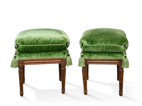 PAIRE DE TABOURETS D'ÉPOQUE LOUIS XVI - Foto 3 PAIRE DE TABOURETS D'ÉPOQUE LOUIS XVI - Foto 3